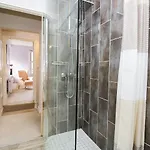 Little Brook Casa de Férias *