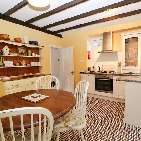 Little Brook * Bowness-on-Windermere